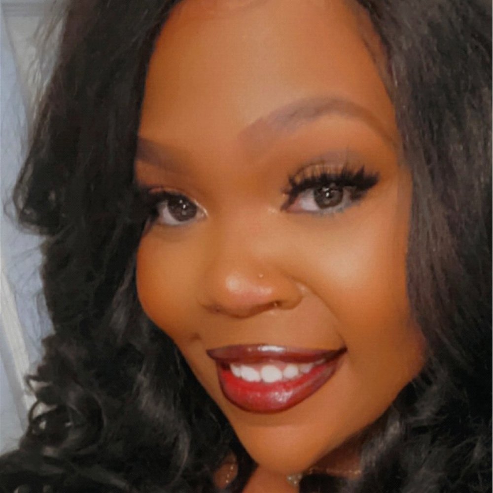 Meet your Posher, Liv